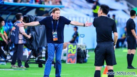 1比3不敌深圳新鹏城 间歇期铁心申花的现象哪去了