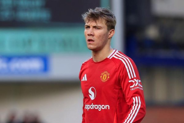 法尔克：滕哈赫意外带霍伊伦到药厂，阿莫林可能留他当塞斯科替补