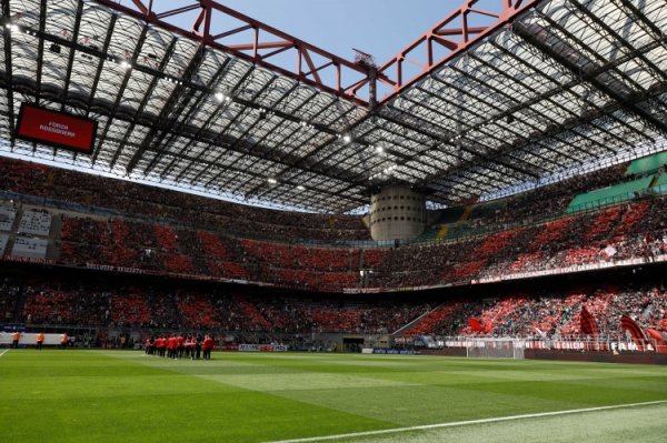 米兰市官员：建好新球场不拆圣西罗？两座7万东谈主球场紧挨着有啥用