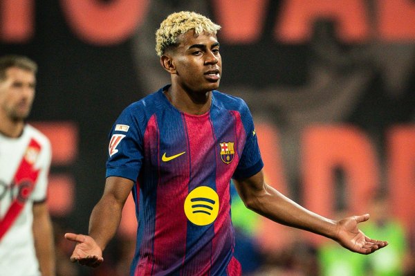 从害羞男孩到自信新星！记者：亚马尔信服我方将取得金球奖