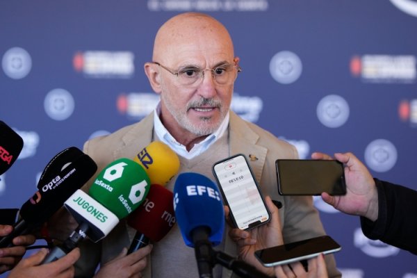 德拉富恩特：球员缺席为其他东说念主提供了契机，这展示了咱们的后劲