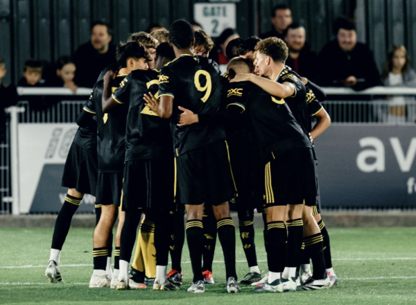 欺凌一败，曼联U21以1-2的比分不敌英议联球队巴克利城