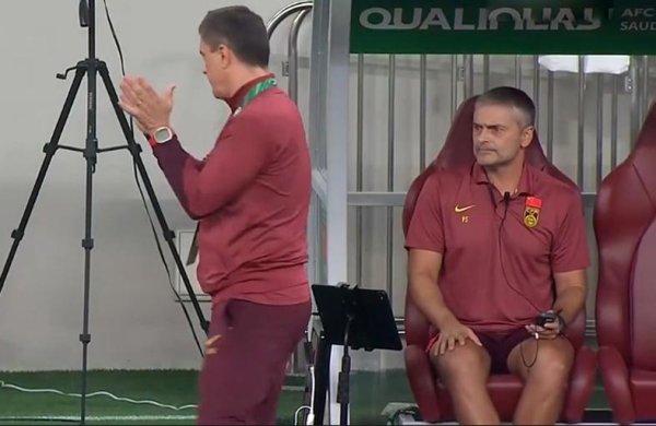 王钰栋传球有丁丁的嗅觉！木塔打后腰可以 泰国拖延手艺不要脸了