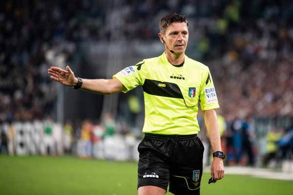 罗基谈米兰vs佛罗伦萨点球：必须分别实践斗争后的倒地和假摔扮演