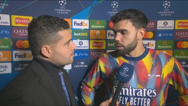 拉亚：在球还没到中场线时，阿森纳的球员就皆念念着去阻碍