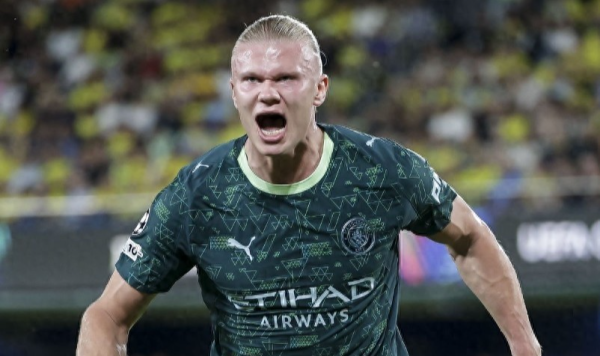 2-0! 曼城击千里黄色潜水艇