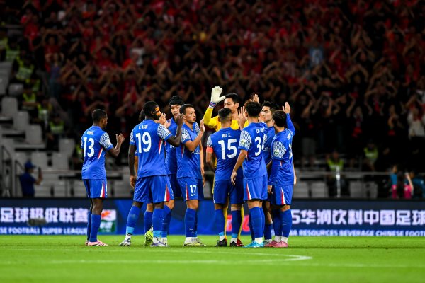 足球报：申花确乎表面上还有争冠的但愿，但争冠竞争力比拟有限