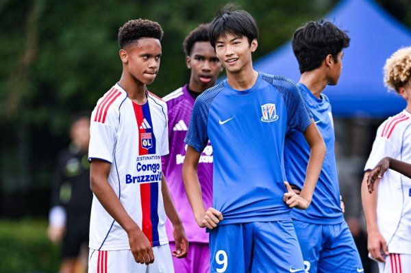 申用钱潮杯首负！4战9分晋级决赛，浦和红钻第3，里昂0分垫底