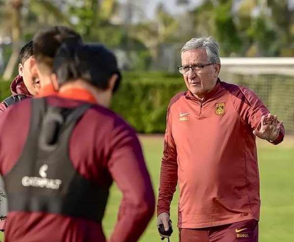 71岁伊万退休！媒体东说念主怒批：从未见过如斯衣冠禽兽之东说念主！