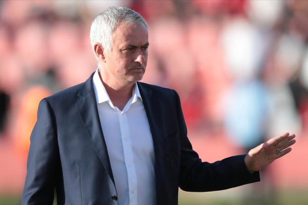 本菲卡遭绝平, 穆帅称裁判允许了这一切发生, 球迷: 熟习的滋味