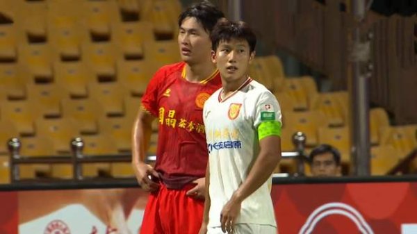 向余望承袭中超侦察，张外龙续约不决 重庆3外助水准不够 先保级