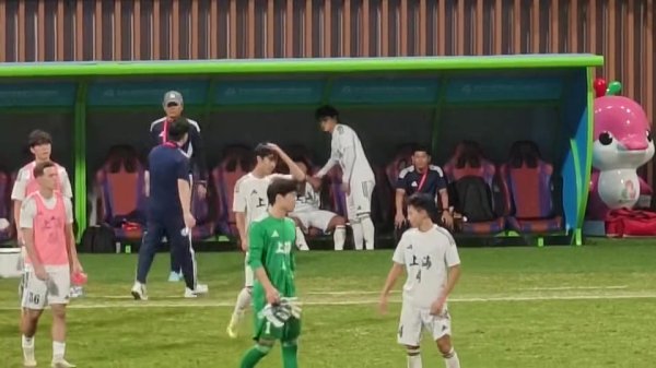 不宁肯！上海队无缘全运男足U20决赛，蒯纪闻赛后捂脸哀泣