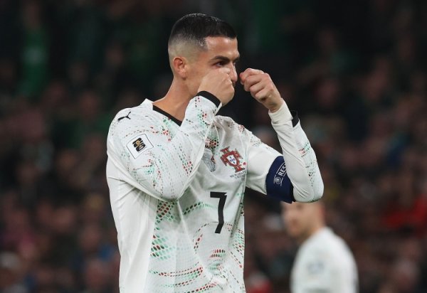 幸免影响寰宇杯！葡萄牙足协准备就C罗处置陈说，力图禁赛不超1场