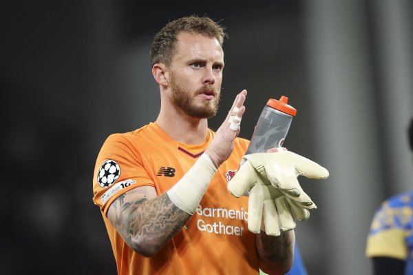 9次扑救！弗莱肯劳动生活4场比赛获评9分或更高，其中3场是对曼城