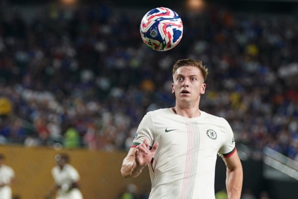 攻破巴萨球门！德拉普斩获个东说念主欧战首球，切尔西糊口斯坦福桥首球