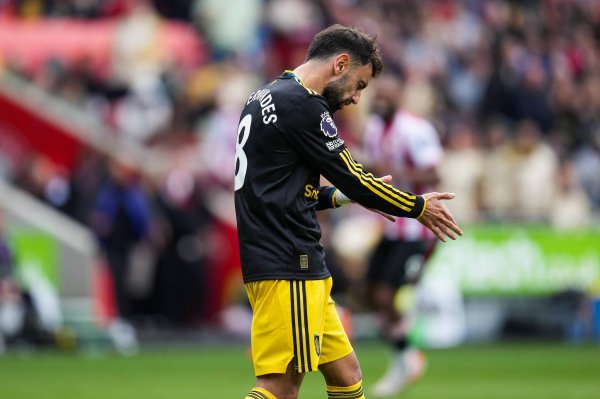 英超-曼联客场1-3布伦特福德 舍什科处子球B费失点